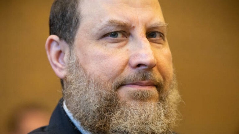 تمديد الحظر المفروض على الإمام فواز جنيد من التواجد في منطقتين في دانهاخ
