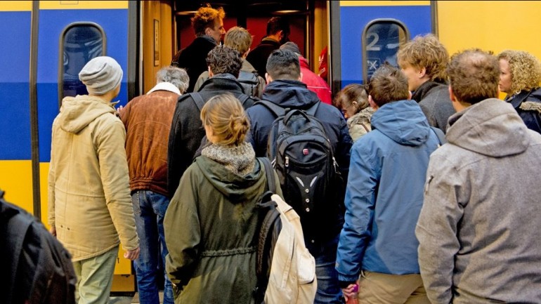 بدءاً من يوم السبت سيتم تخفيض حركة القطارات بشكل كبير في هولندا