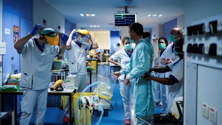 المعهد الصحي يعلن عن إصابة 1026 شخص جديد و وفاة 148 مريض بفيروس كورونا: أصبح العدد 15,723 مصاباً في هولندا