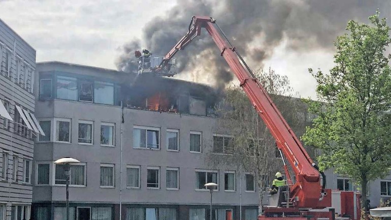 اندلاع حريق كبير في مجمع سكني لرعاية المرضى المصابين بفيروس كورونا في تيلبورخ