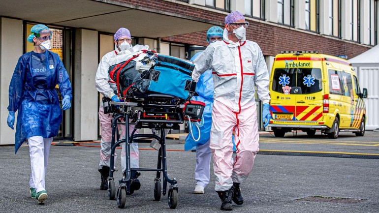المعهد الصحي يعلن عن إصابة 750 شخص جديد و وفاة 67 مريض بفيروس كورونا: أصبح العدد 33,405 مصاباً في هولندا