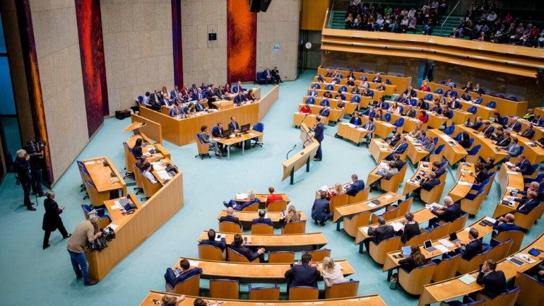 أحزاب في البرلمان الهولندي: العاملات بالدعارة في خطر بسبب فيروس كورونا ونطالب الحكومة بالتدخل