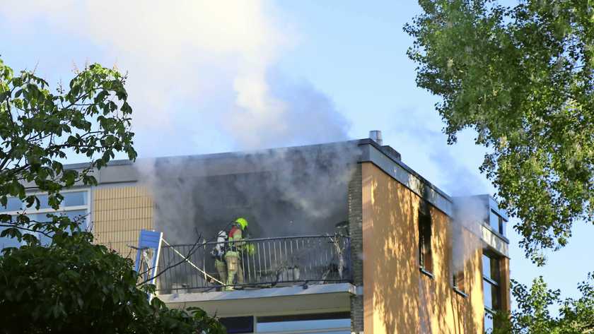 اصيب اثنان في انفجار وحريق في شقة في روتردام