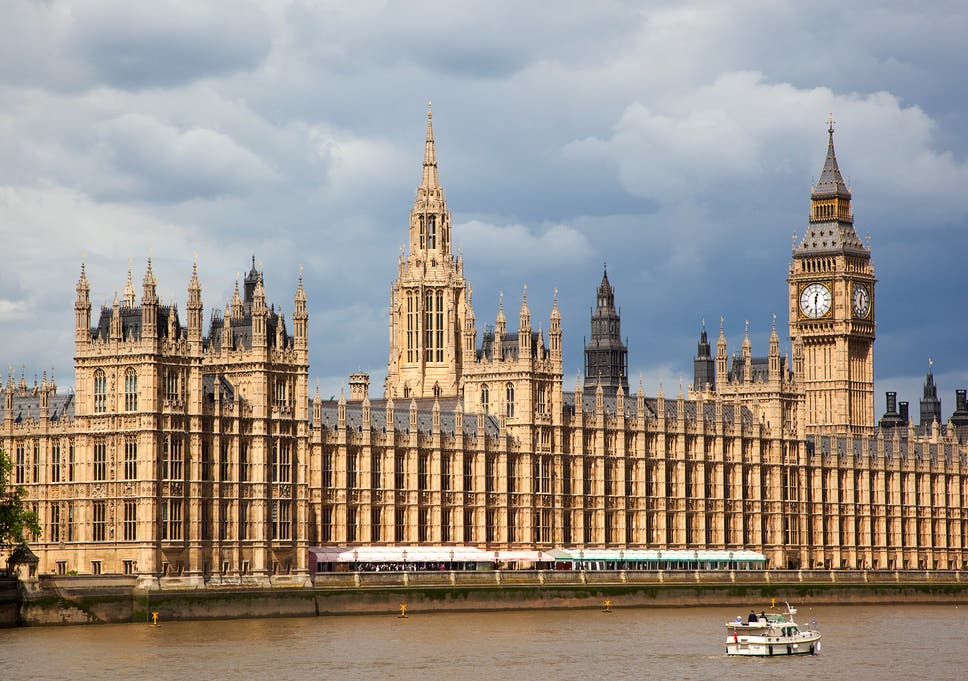 اعتقال نائب بريطاني في البرلمان بعد اتهامه بالاغتصاب
