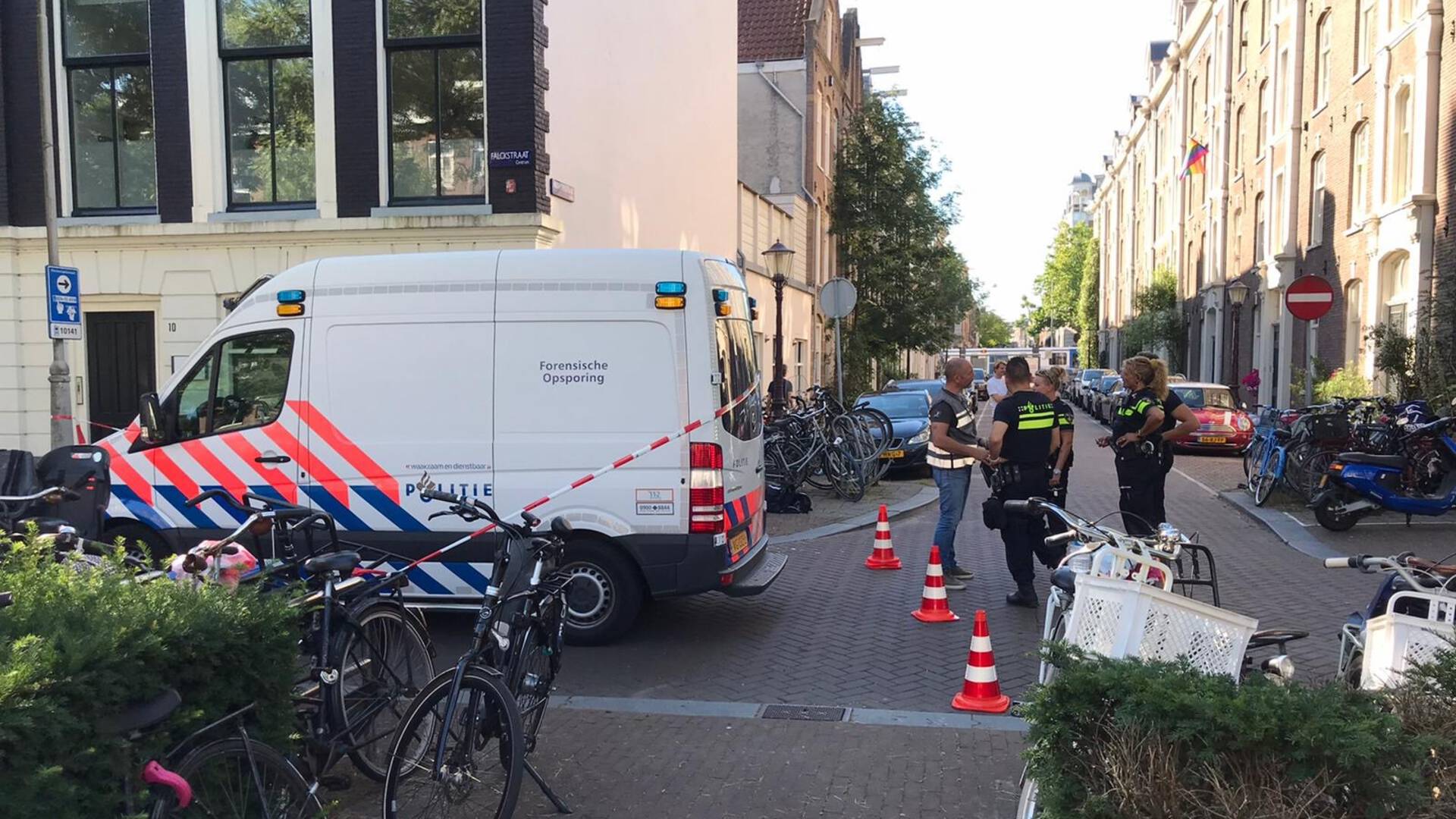 إطلاق النار على مكتب المحامي Jan-Hein Kuijpers في Amsterdam