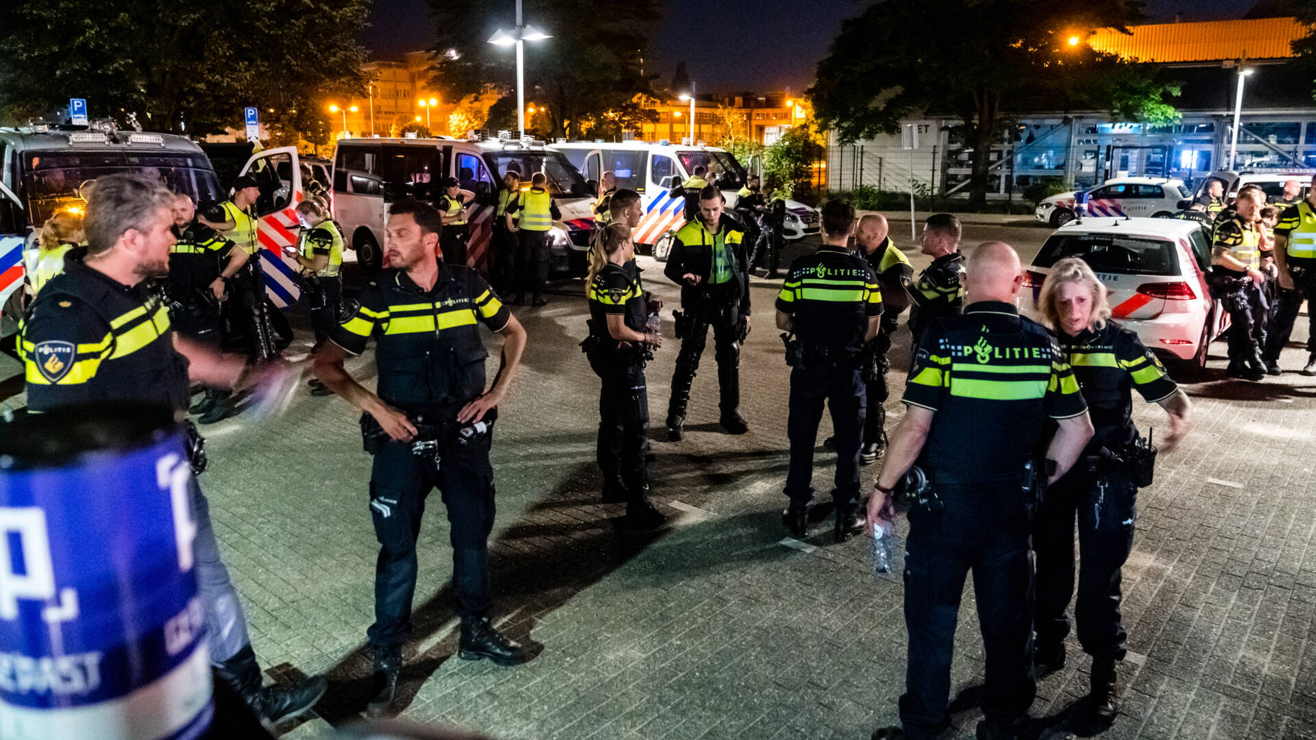 القبض على شاب بعد دعوات لأعمال شغب في Helmond