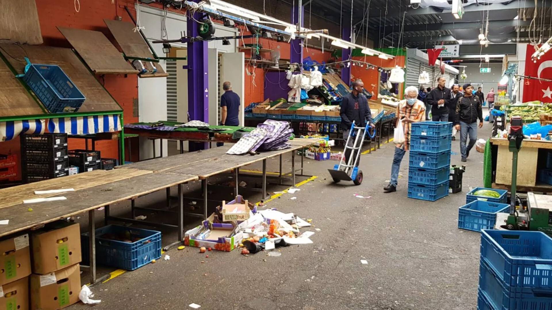عمدة Beverwijk قلق بشأن تجاهل القواعد في De Bazaar