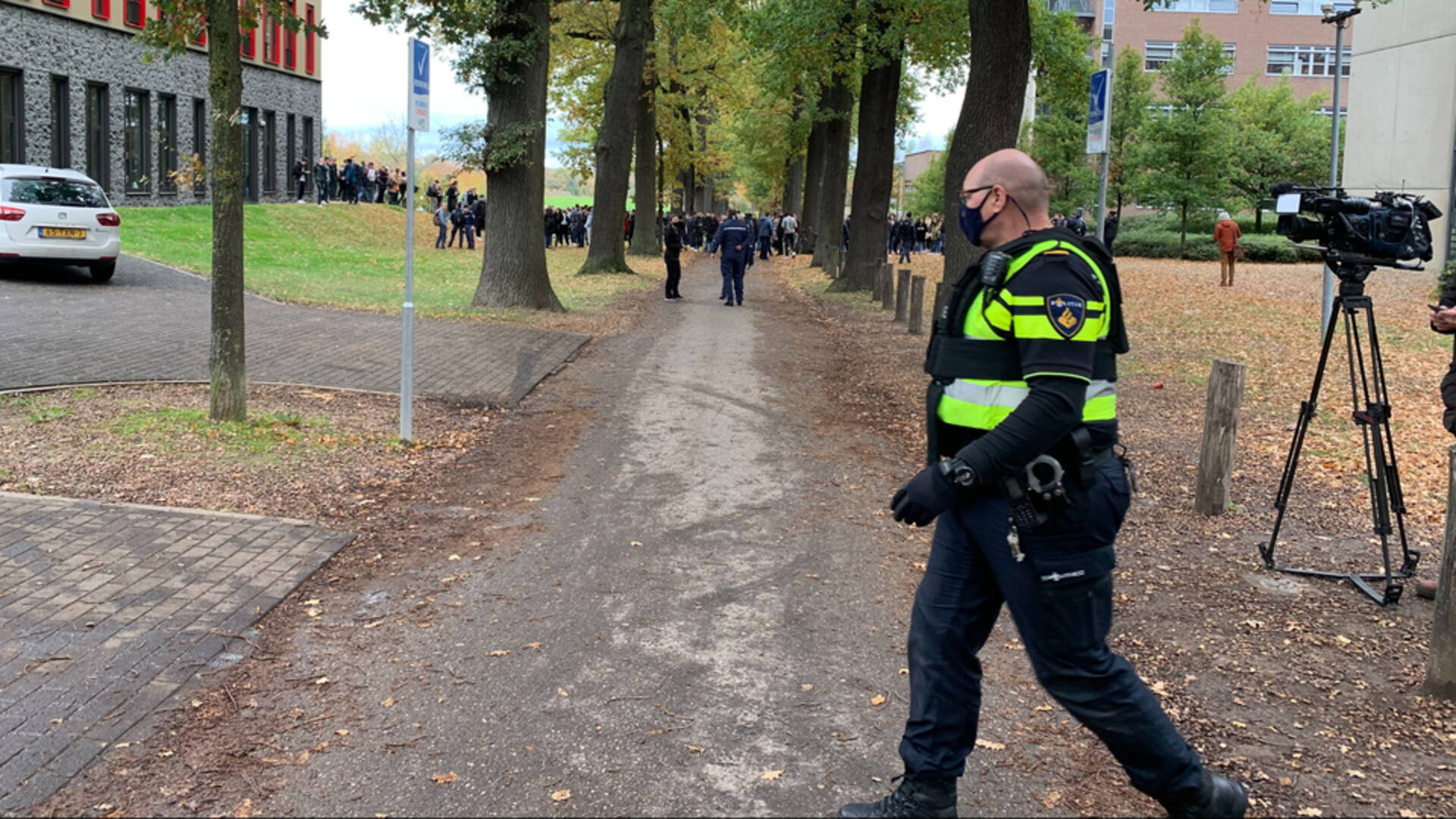 إخلاء مدرسة ثانوية في Heerlen بعد الإبلاغ عن وجود شخص مسلح فيها