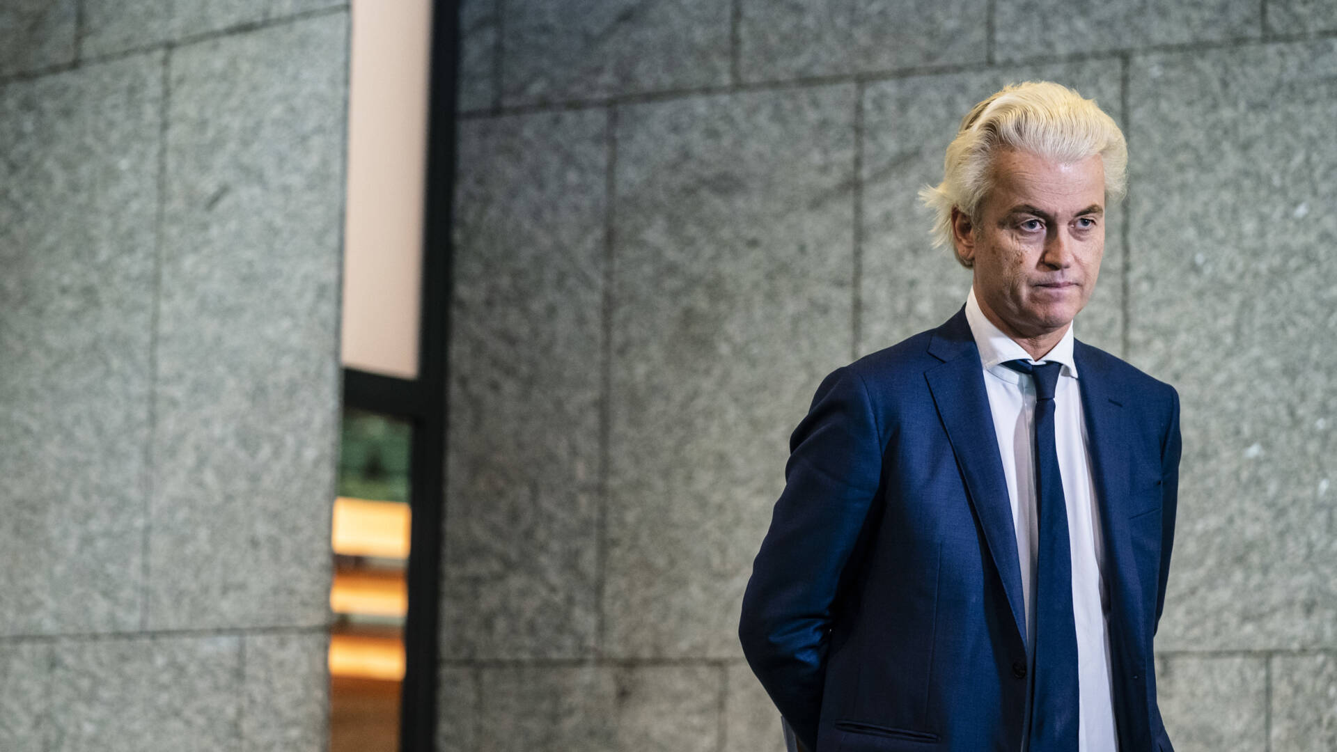  Wildersيتقدم بشكوى بعد نشر فيديو لرجل يطلق النار على صورته