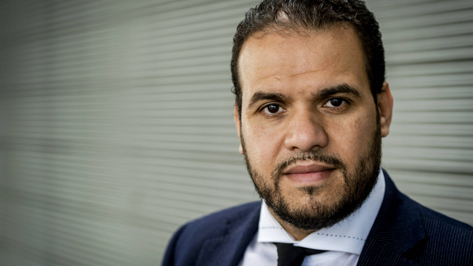 إمام المسجد الأزرق في Amsterdam يستقيل بعد تعرضه للتهديدات