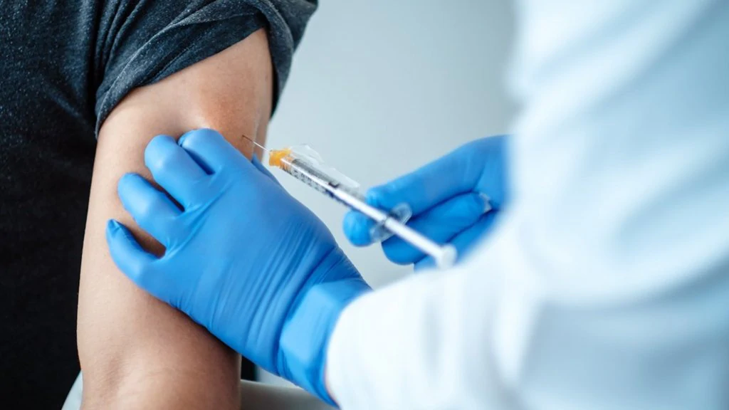 خمسة أسئلة وأجوبة حول التطعيم في هولندا
