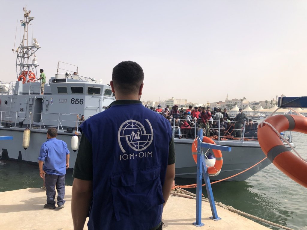 خفر السواحل الليبي يعترض مئات المهاجرين