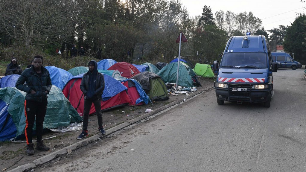 أجواء عنف متزايدة واشتباكات في مراكز اللجوء بفرنسا 