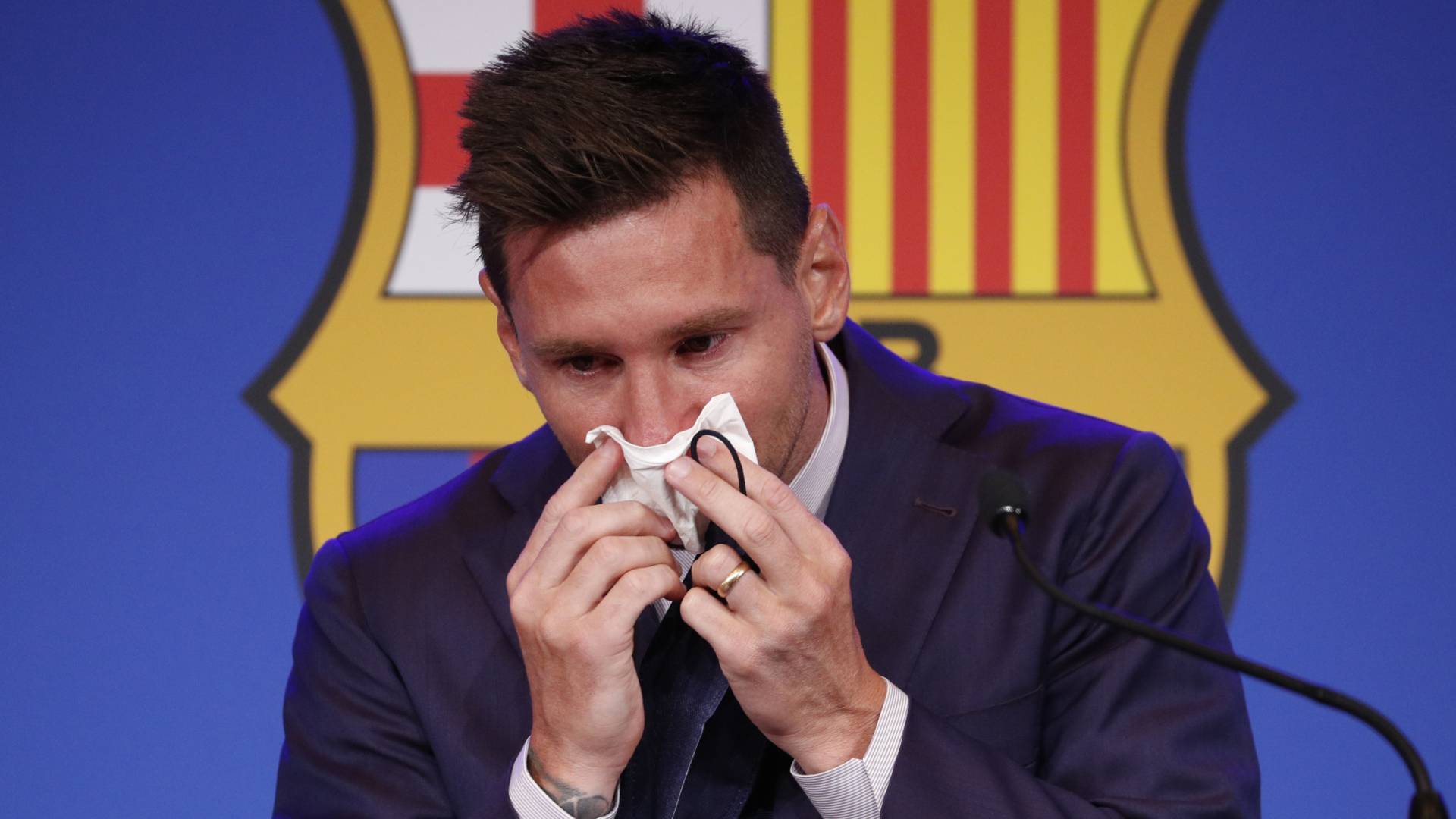 وداع ميسي والكشف عن سبب مغادرته برشلونة