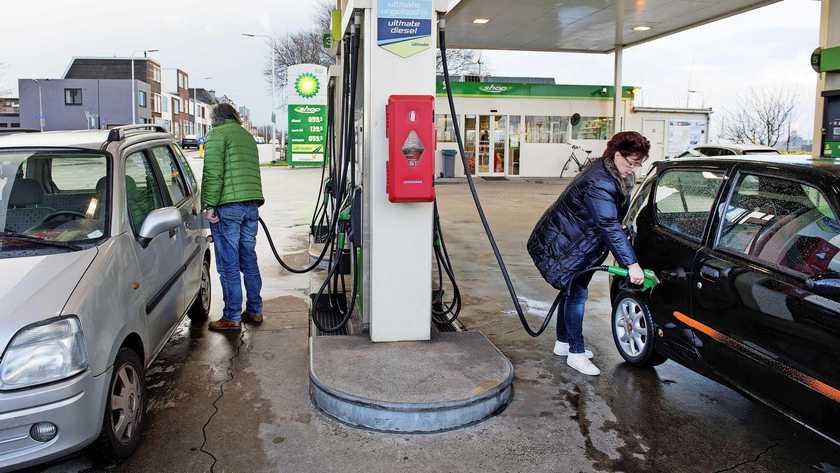 ارتفاع أسعار النفط ولتر البنزين مرة أخرى اليوم إلى مستويات قياسية في هولندا
