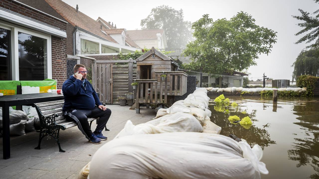 الطقس القاسي، والفيضانات: تغير المناخ يترك أصحاب المنازل دون تأمين