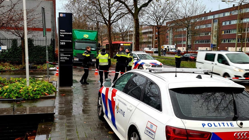 وفاة فتاة على دراجة بعد اصطدامها بشاحنة في أمستردام