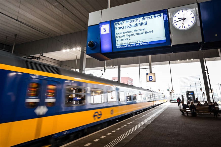 حشود كبيرة في القطارات المتجهة إلى بلجيكا: ينصح NS بعدم السفر