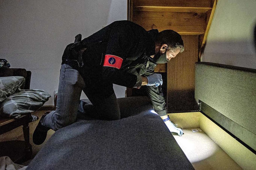 اعتقلت السلطات في هولندا وعدة دول أخرى العشرات في عمليات ضد شبكة الكوكايين في أوروبا
