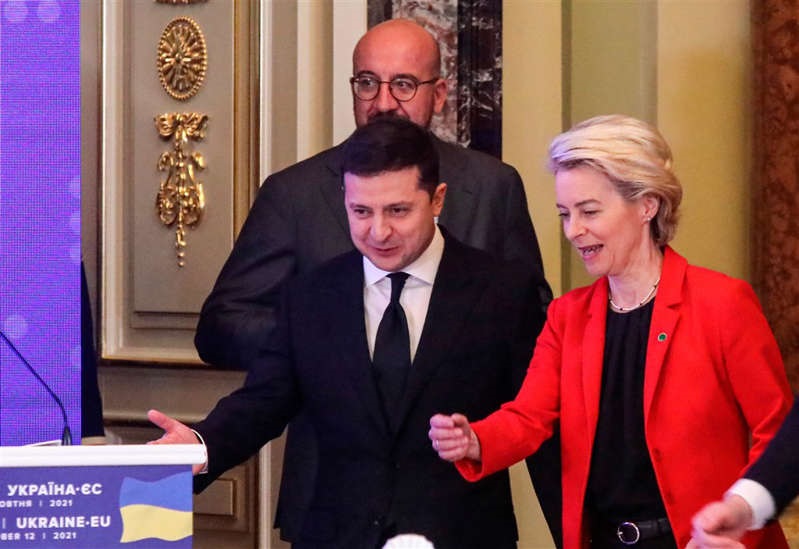 فون دير لاين: يمكن لأوكرانيا الانضمام إلى الاتحاد الأوروبي