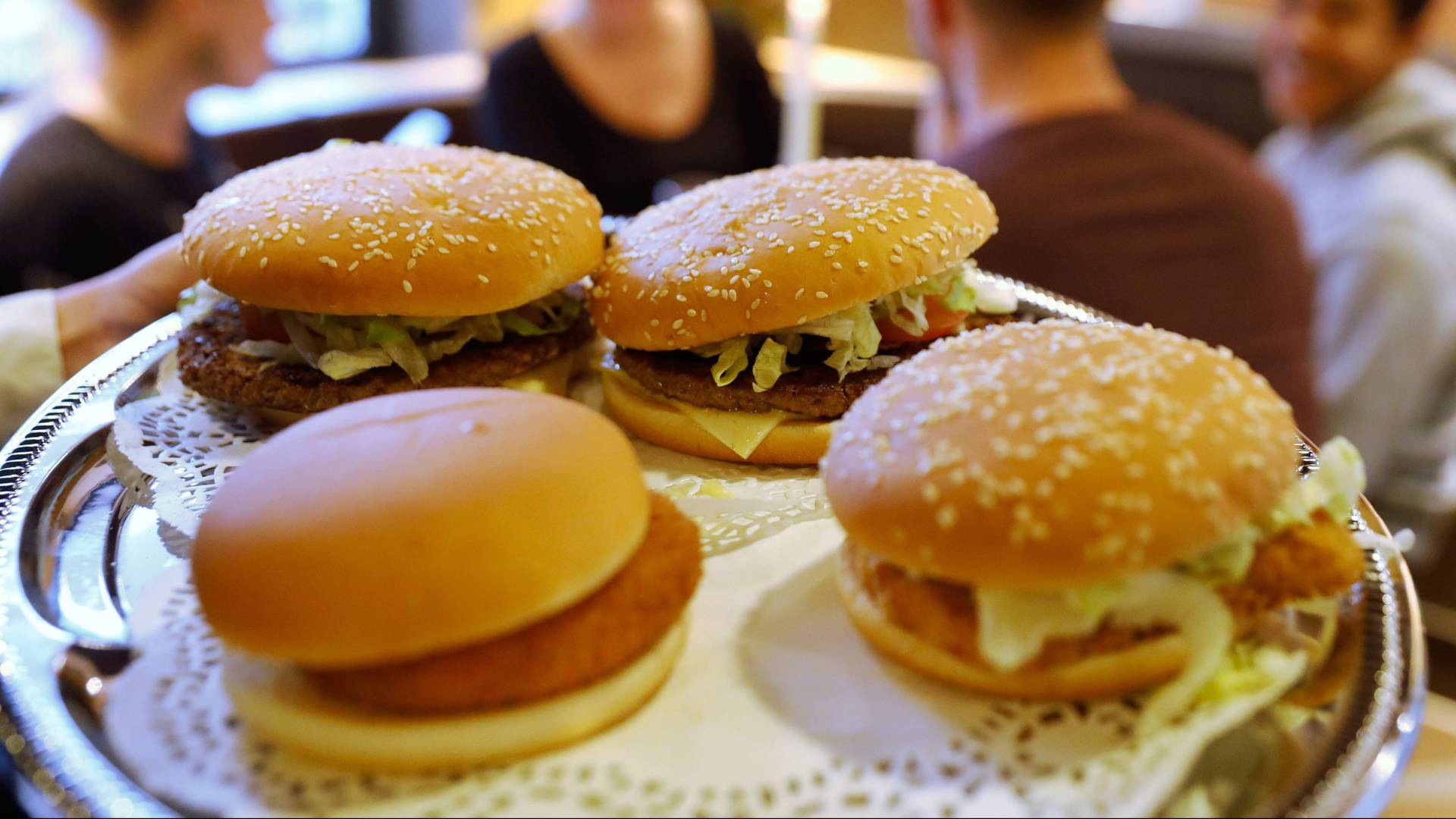 مجلس الوزراء في هولندا يدرس قانوناً للتقليل من مطاعم الوجبات السريعة