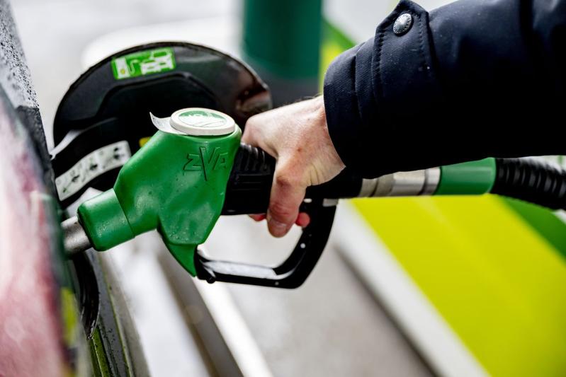 أسعار الوقود ستبقى مرتفعة حتى نهاية عام 2024
